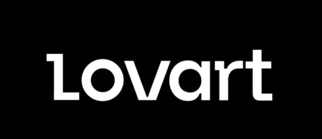Lovart AI：一个提示词完成整套品牌设计